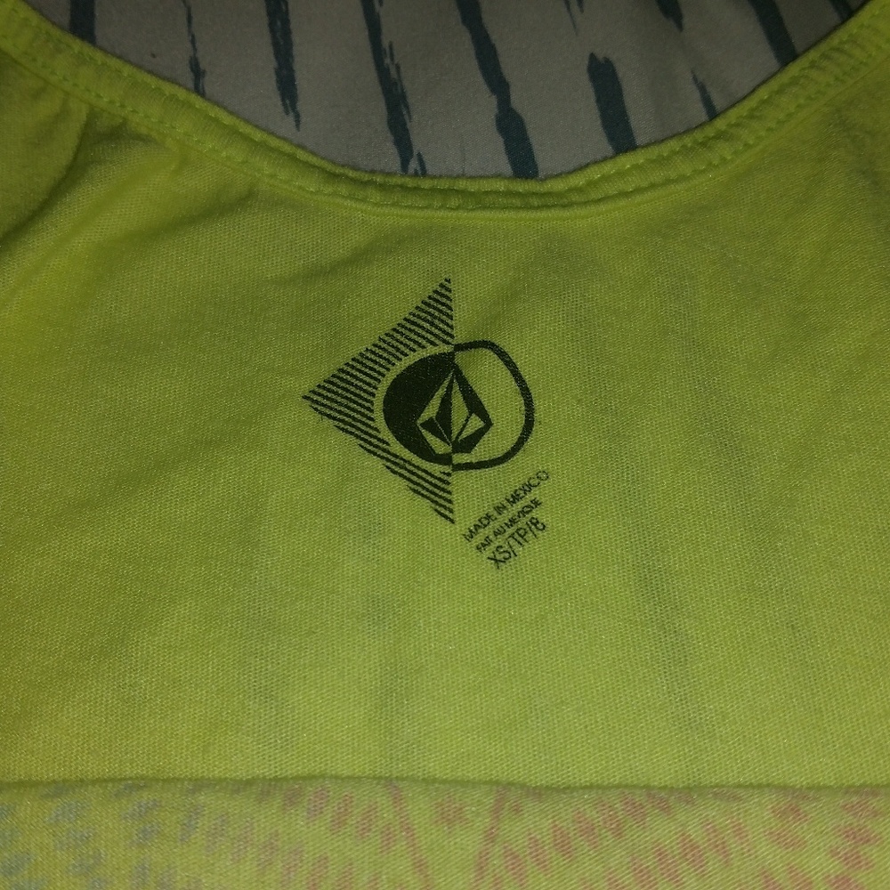 Volcom crop top - Picture 3 of 3